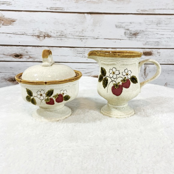 Mikasa Kitchen Vintage Mikasa Strawberry Festival Creamer And